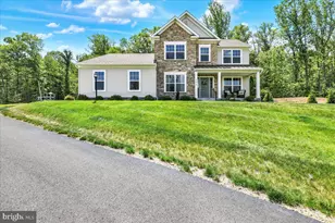 198 Oak Grove Rd, Morgantown, PA 19543 - Photo 1