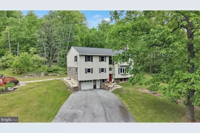 5220 Oley Turnpike Road, Reading, PA 19606 - Photo 9