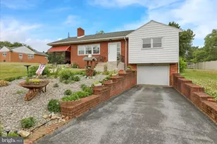 3329 Willow Grove Ave, Reading, PA 19605 - Photo 3