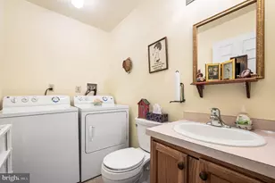 122 N 4th St, Bally, PA 19503 - Photo 17