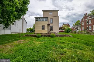 209 W Franklin St, Topton, PA 19562 - Photo 33