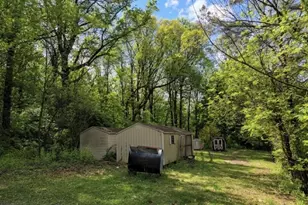 588 Blandon Rd, Fleetwood, PA 19522 - Photo 23