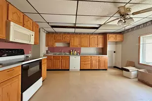 393 Park Rd, Fleetwood, PA 19522 - Photo 7