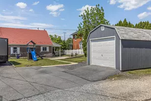 810 E Bellevue Ave, Reading, PA 19605 - Photo 11