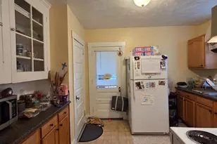 2551 Fairview Ave, Reading, PA 19606 - Photo 7