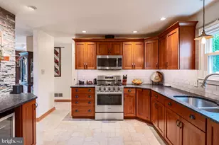 198 Genesis Dr, Blandon, PA 19510 - Photo 7