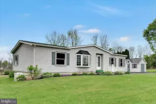 1076 Stouchsburg Rd, Richland, PA 17087 - Photo 13