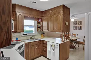 513 Floret Ave, Reading, PA 19605 - Photo 13