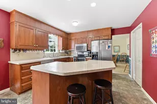 211 W Neversink Rd, Reading, PA 19606 - Photo 5