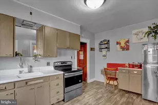 136 W Elm St, Reading, PA 19607 - Photo 9