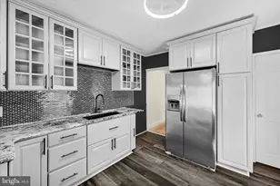 744 Pear St, Reading, PA 19601 - Photo 9