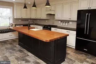 1337 Girard Ave, Wyomissing, PA 19610 - Photo 21