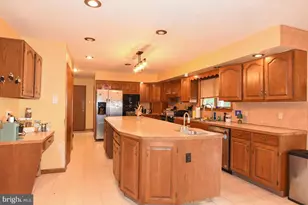 10 Shade Rd, Oley, PA 19547 - Photo 9