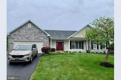 104 Walnut Dr W, Bernville, PA 19506 - Photo 1