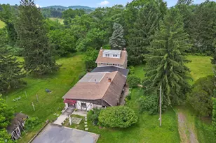 564 Blandon Rd, Fleetwood, PA 19522 - Photo 5