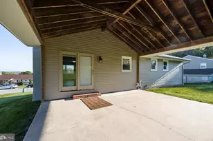 1044 E 4th St, Birdsboro, PA 19508 - Photo 7