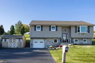1044 E 4th St, Birdsboro, PA 19508 - Photo 3