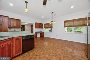 2 Wyndham Hill Dr, Reading, PA 19606 - Photo 9