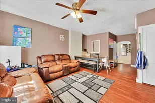138 S 11th St, Reading, PA 19602 - Photo 9