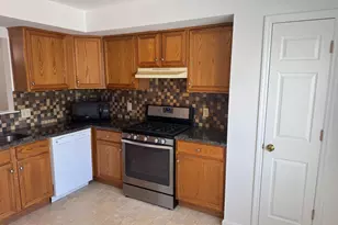 1288 Fredrick Blvd, Reading, PA 19605 - Photo 7
