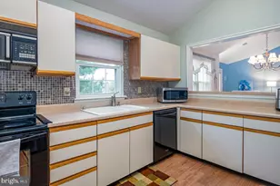 121 Heather Ln, Wyomissing, PA 19610 - Photo 11