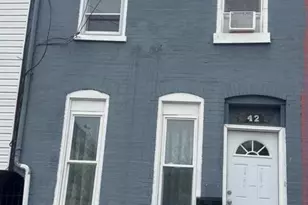 42 Maple St, Reading, PA 19602 - Photo 1