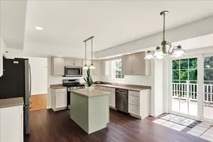 347 Rosecliff Dr, Douglassville, PA 19518 - Photo 13