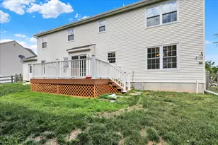 347 Rosecliff Dr, Douglassville, PA 19518 - Photo 35