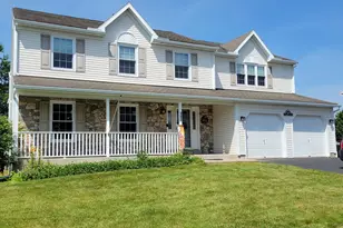 347 Rosecliff Dr, Douglassville, PA 19518 - Photo 1