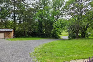 140 Sand Hill Rd, Fleetwood, PA 19522 - Photo 29