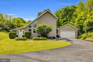 1094 Seifrit Ln, Bernville, PA 19506 - Photo 3