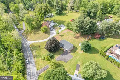 921 Shelbourne Road, Reading, PA 19606 - Photo 3