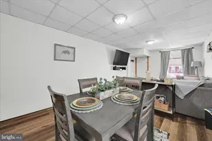 942 Pike St, Reading, PA 19604 - Photo 9