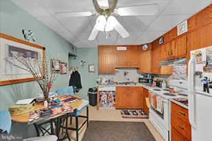 3211 Marion St, Reading, PA 19605 - Photo 11