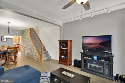 62 E High Street, Womelsdorf, PA 19567 - Photo 5