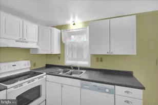 1068 Stouchsburg Rd, Richland, PA 17087 - Photo 13