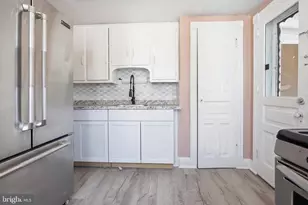 1050 N 5th St, Reading, PA 19601 - Photo 19