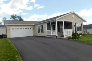 160 Eagles Watch S, Bechtelsville, PA 19505 - Photo 9