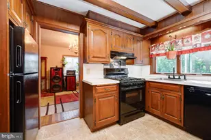 14 Beechwood Dr, Reading, PA 19606 - Photo 13