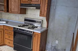 1223 Elm St, Reading, PA 19604 - Photo 5