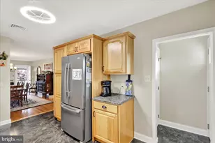 41 W College Ave, Wernersville, PA 19565 - Photo 17