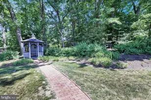 313 Parkview Rd, Reading, PA 19606 - Photo 35