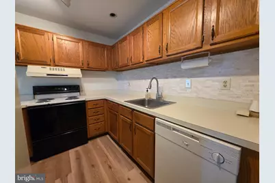 8 Olympic Drive, Reading, PA 19607 - Photo 9