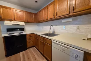 8 Olympic Dr, Reading, PA 19607 - Photo 9