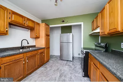 645 Lancaster Avenue, Reading, PA 19611 - Photo 17