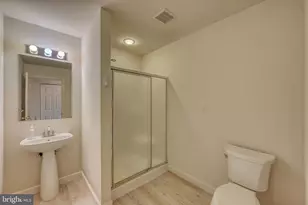 221 Longview Dr, Reading, PA 19608 - Photo 23