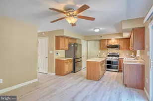 221 Longview Dr, Reading, PA 19608 - Photo 11