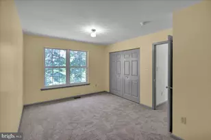 223 Woodbridge Ln, Douglassville, PA 19518 - Photo 35