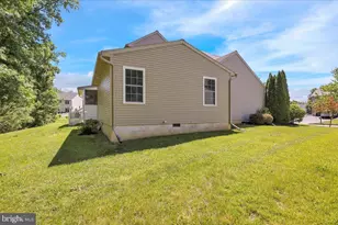 223 Woodbridge Ln, Douglassville, PA 19518 - Photo 41