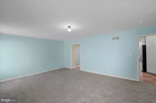 223 Woodbridge Ln, Douglassville, PA 19518 - Photo 17